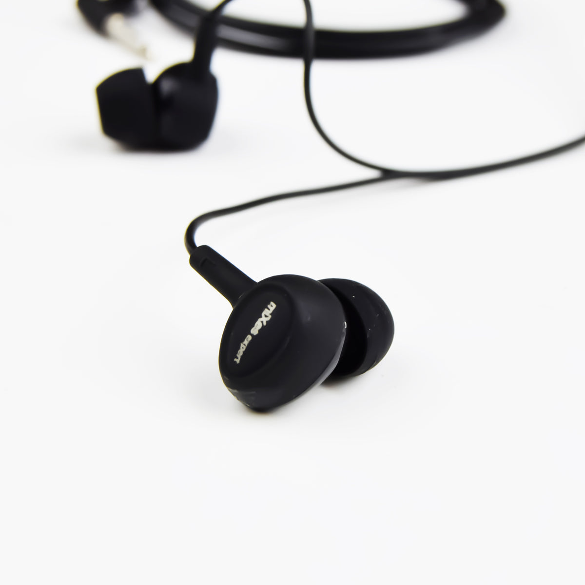 Mixes Expert Handfree M-5 Universal Music Headset with Mic for calling